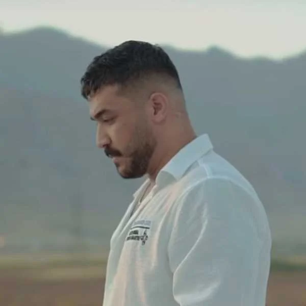 دانلود آهنگ ﻧﻪ دی از ورم ﻣﻪ ﻧﻪ دی ﻫﺎ و ﺧﻮﺷﻰ