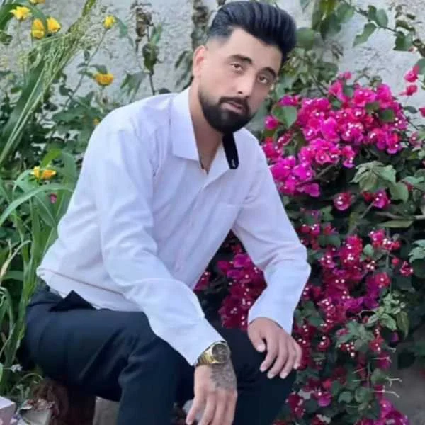 دانلود آهنگ دلم میخواد غزل خون تو باشم