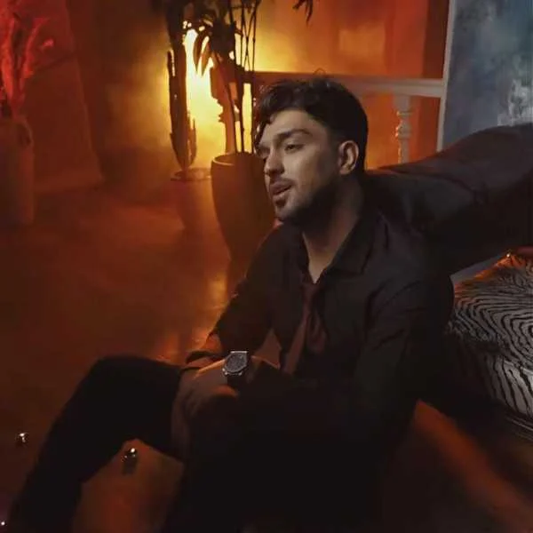 دانلود آهنگ رﻓﺘﻰ و ﻧﺪﻳﺪی ﭘﺸﺖ ﺳﺮت ﭼﻴﺎ ﻛﺸﻴﺪم دانلود آهنگ رﻓﺘﻰ و ﻧﺪﻳﺪی ﭘﺸﺖ ﺳﺮت ﭼﻴﺎ ﻛﺸﻴﺪم