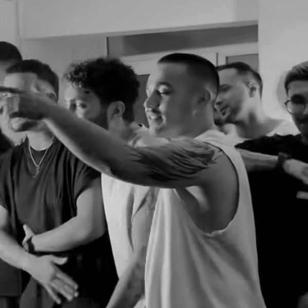 دانلود آهنگ کاش میشد تو خونم بودی روحم بودی دانلود آهنگ کاش میشد تو خونم بودی روحم بودی