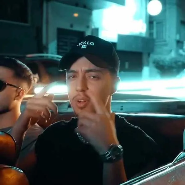 دانلود آهنگ چشات همه چیو لو داد