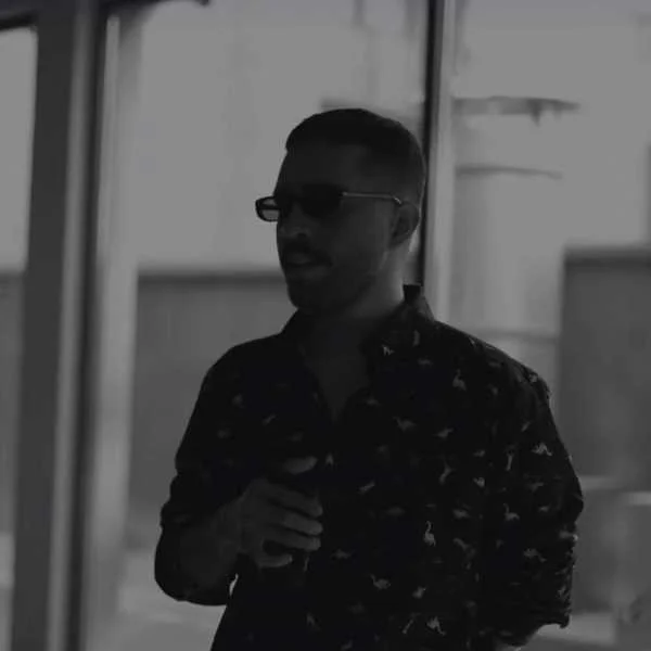 دانلود آهنگ شاید این آخرین دفعس من دنبالتم حامیم هوش مصنوعی