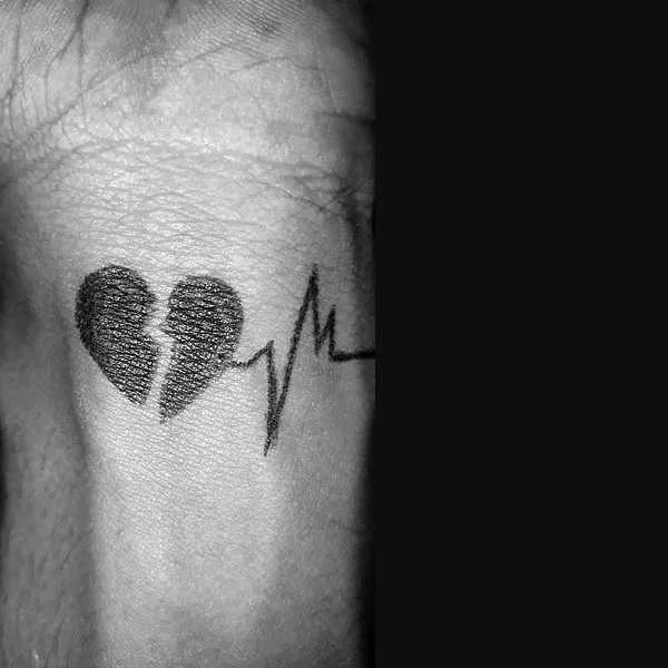 دانلود آهنگ حتی گلای خونه بعد تو در نیومدن