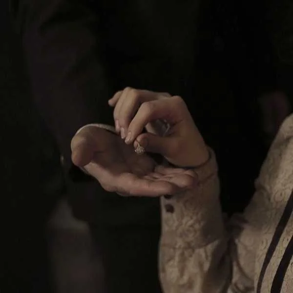 دانلود آهنگ خودتو به من ننداز چی میخوای از من باز