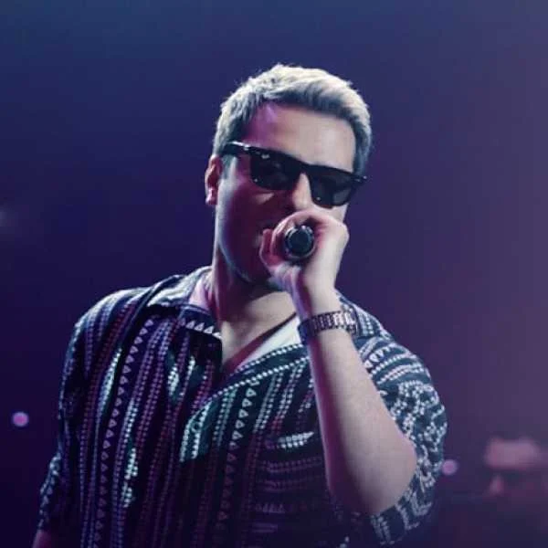 دانلود آهنگ تو اعتماد آخرم واسه عشق به آدم بودی