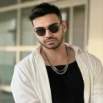 سینا درخشنده عشق