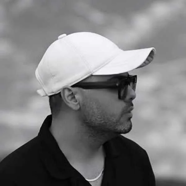 دانلود آهنگ خواستی مجازاتم کنی همینقدم بسه برام