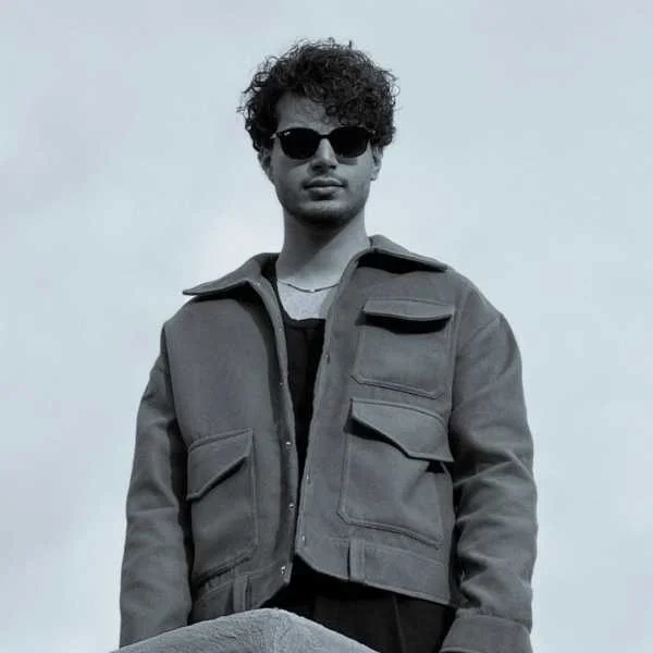 دانلود آهنگ میسپارمت به خاطراتم حالا که مال من نمیشی