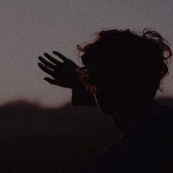 دانلود آهنگ میتونی بهم داش برس گاد بلس