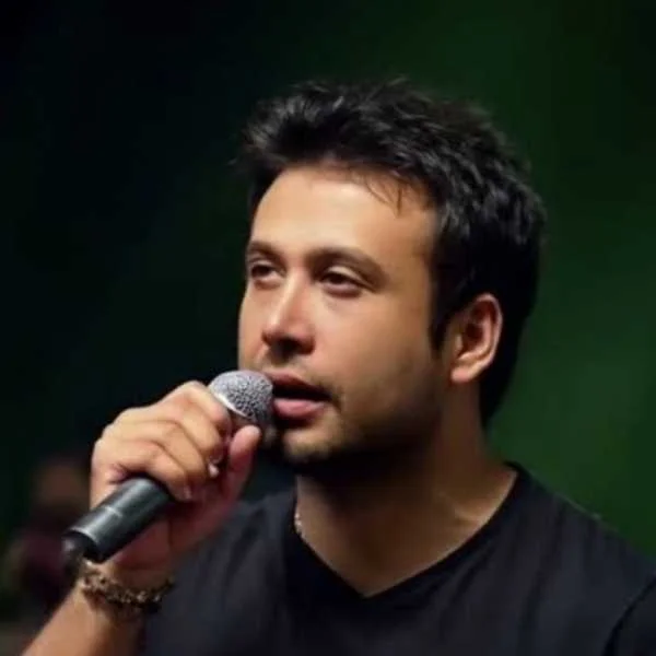 دانلود آهنگ دور از رخ تو دم‌ به‌ دم از گوشه چشمم