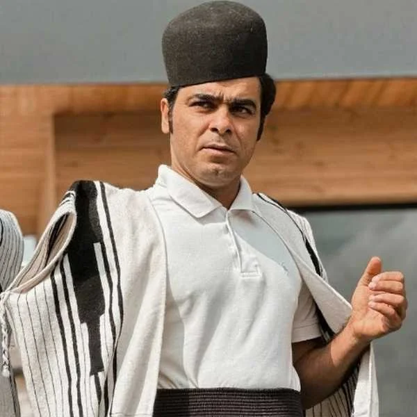 دانلود آهنگ سکوتم را به باران هدیه کردم