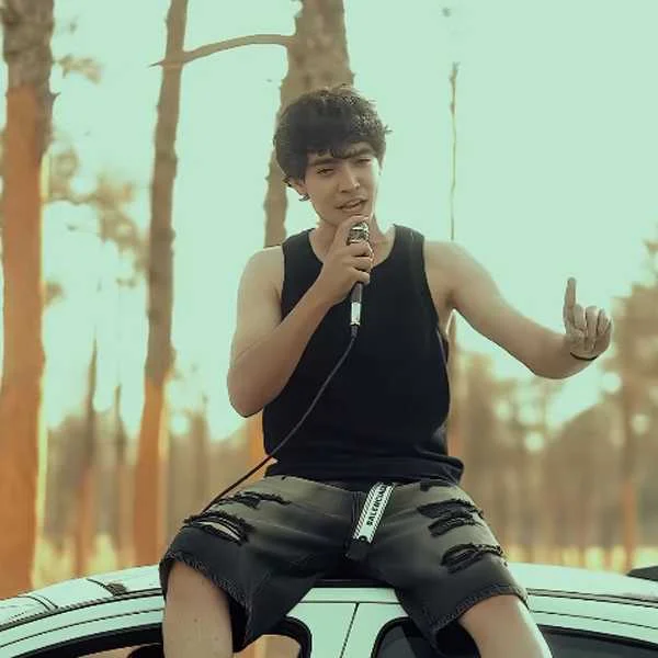 دانلود آهنگ واسه داشتنت برنامه می چینم