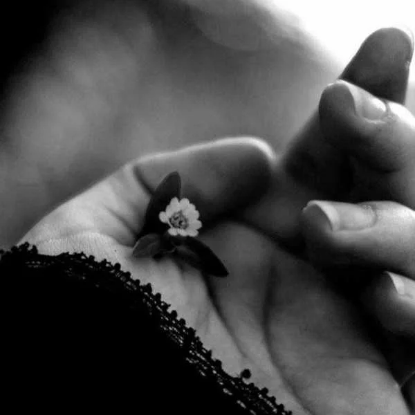 دانلود آهنگ یه زمون کار من این بود مثل دیوونه ها با صدای زن