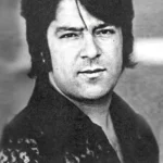 عاشق شده ای ای دل غمهایت مبارک باد