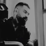 ولی تا پای مرگم عاشقتم فلانی