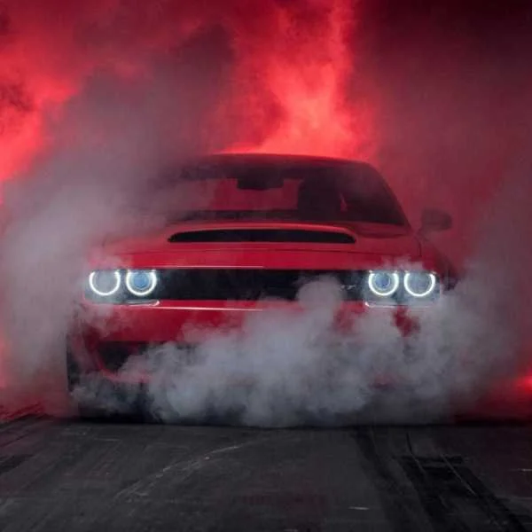 دانلود آهنگ حبس شدم تو جسمی که با تو خاطره داره