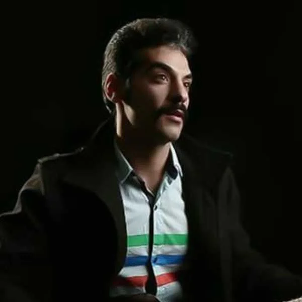 دانلود آهنگ ﻣﻦ ﭼﺮا ﺑﻰ ﺗﻮ زﻧﺪه ام ﺗﻠﺨﻪ ﻏﺮﺑﺖ