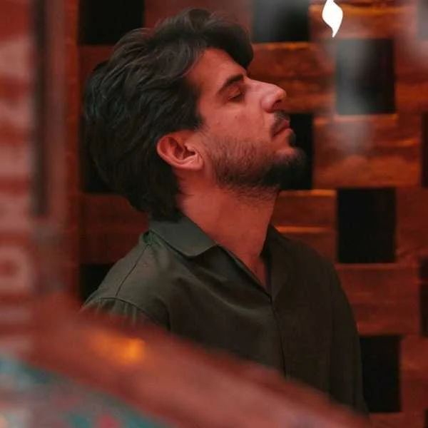 دانلود آهنگ گل در گلستانم تویی باغی و بستانم تویی