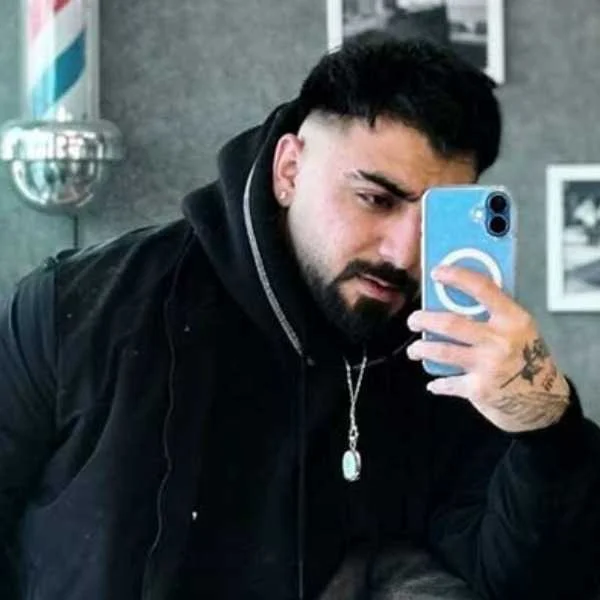 دانلود آهنگ یه روز غمای عالم خراب میشن رو سرت