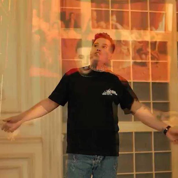 دانلود آهنگ عشق آسمانی درد بی درمان