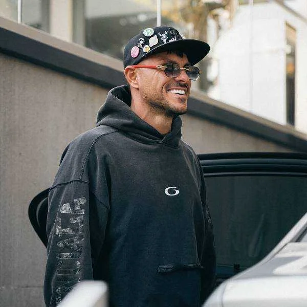 دانلود آهنگ برو ولی بدون میمونه آره من یادم