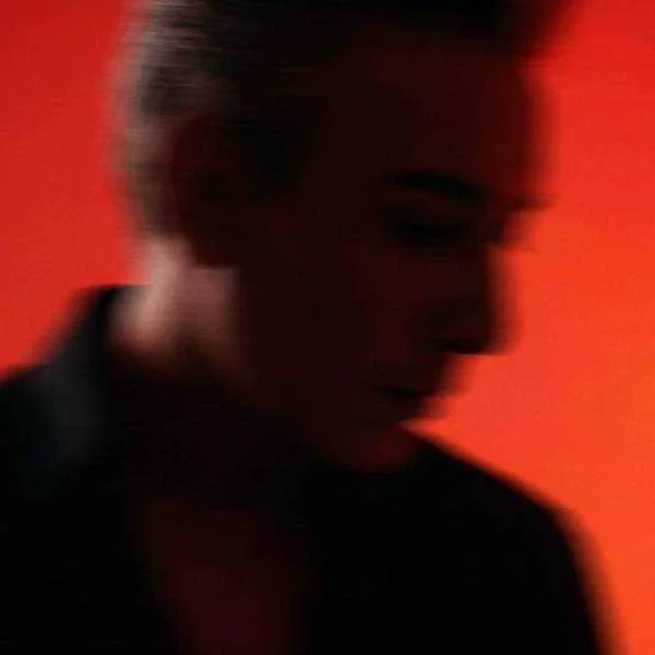 دانلود آهنگ قشنگ ترین گناه من بگو کنارمی دانلود آهنگ قشنگ ترین گناه من بگو کنارمی