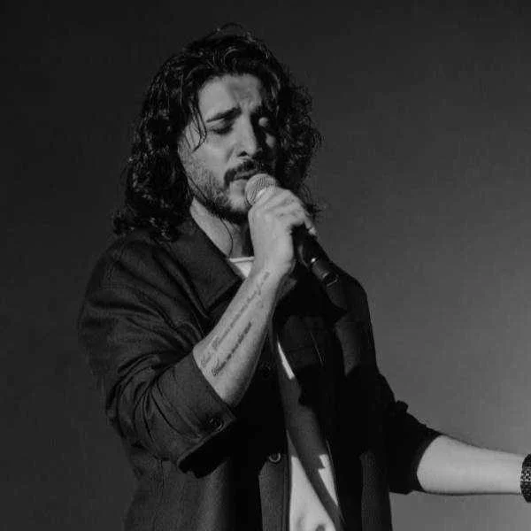 دانلود آهنگ کسری زاهدی یادت باشه