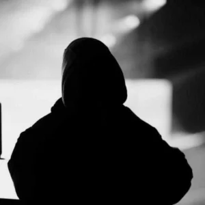 آهنگ آهنگ گنگسترم ولی خوبه دنسم