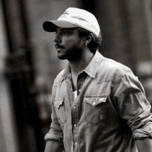 آهنگ مهراد هیدن این شهر