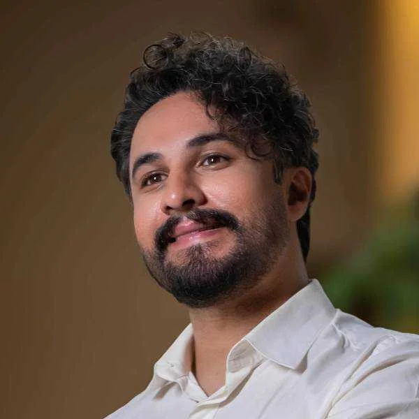 دانلود آهنگ از دست تو دلم خیلی پره