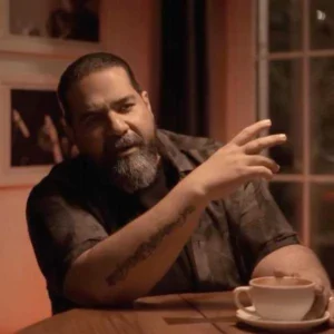 آهنگ رضا صادقی مثلا