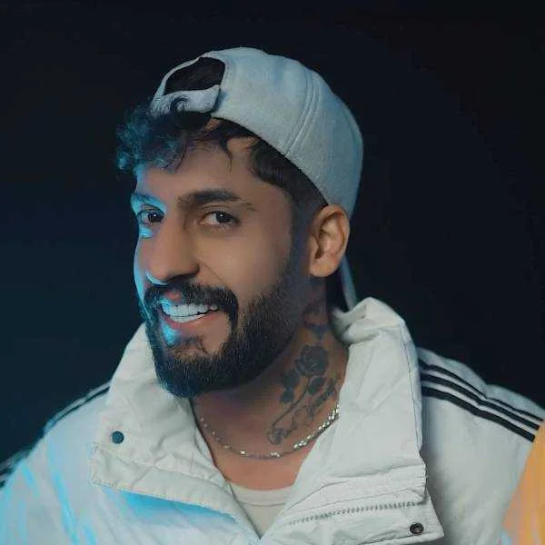 دانلود آهنگ برو پشتتم نگاه نکن دیگه نه