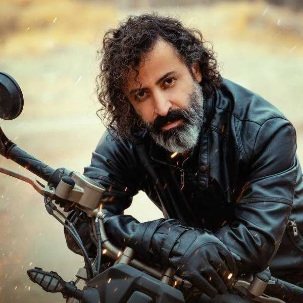 دانلود آهنگ والایار پرنده