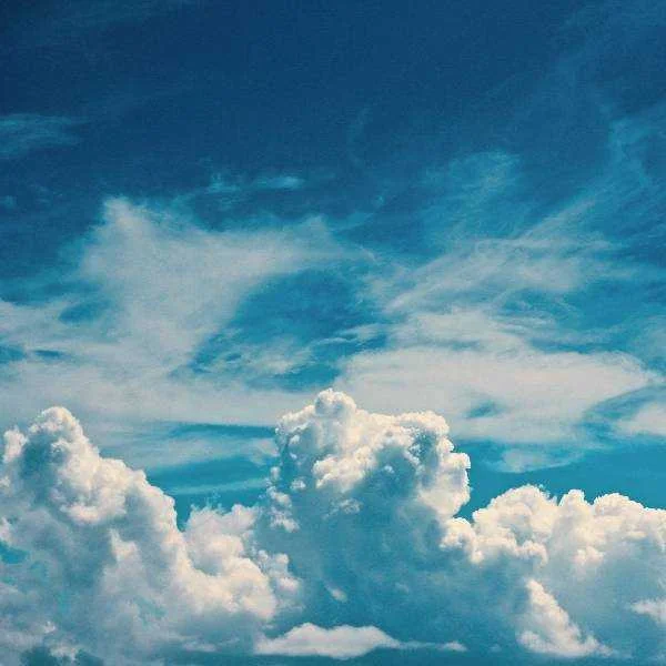 دانلود آهنگ یه روز آسمون رنگ و وارنگه دانلود آهنگ یه روز آسمون رنگ و وارنگه