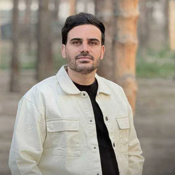 دانلود آهنگ بین منو تو هنوز مونده چیزایی