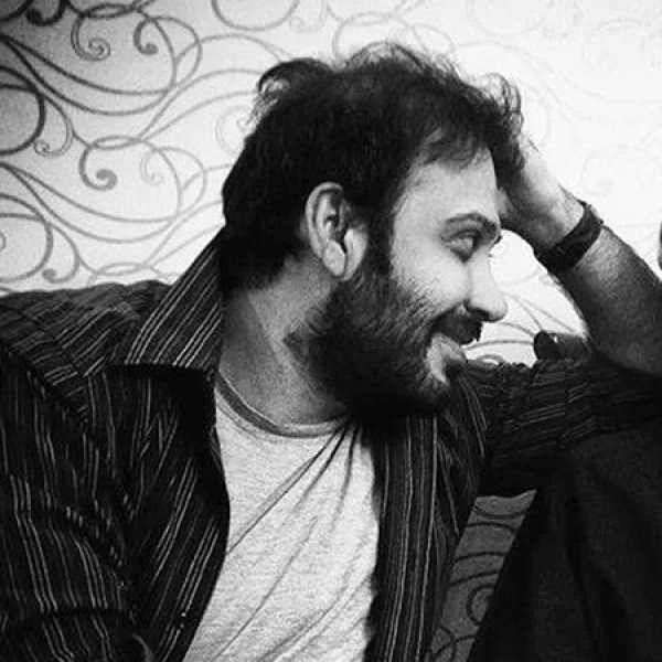 دانلود آهنگ ای قاضی ای قاضی شب جرمش سنگینه محسن چاوشی