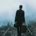 او هم بار سفر بست