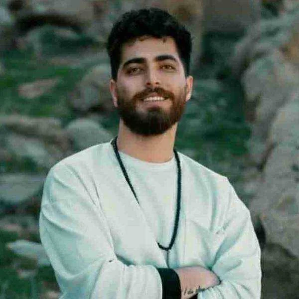 دانلود آهنگ منی آغلادیر یاغیش گوزومدن آخیر یاغیش