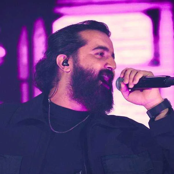 دانلود آهنگ خداحافظ گل پر پر تو را از من جدا کردن