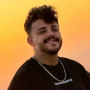 آهنگ آخرش از دست تو میشم دیوونه