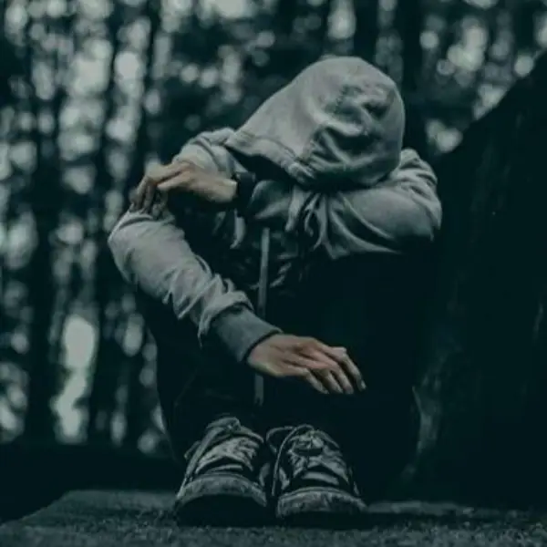 دانلود آهنگ شبا با گریه میخوابم ریمیکس