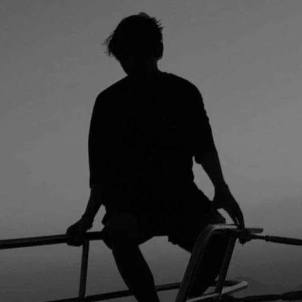 دانلود آهنگ من وقتی مرد شدم که پر درد شدم