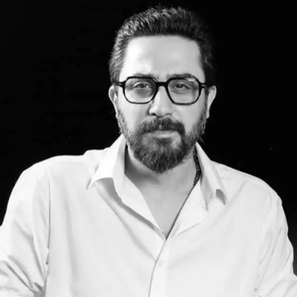 دانلود آهنگ روزبه بمانی تفنگ گریه میکنه