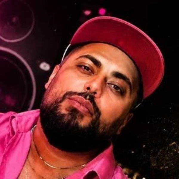 دانلود آهنگ امید عقابی طلا