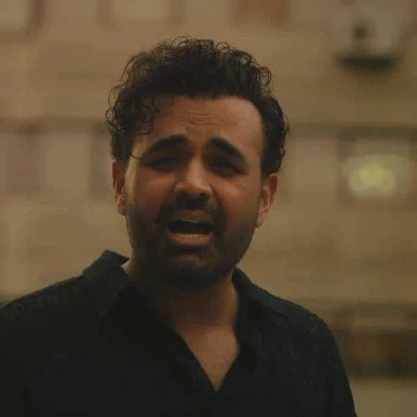دانلود آهنگ حتی اگه بیوفته کارام عقب باید هر روز ببینمت بغلم
