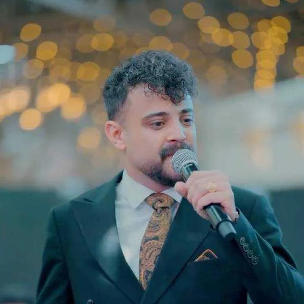 دانلود آهنگ آخه من بعد تو دیگه خوشی ندیدم