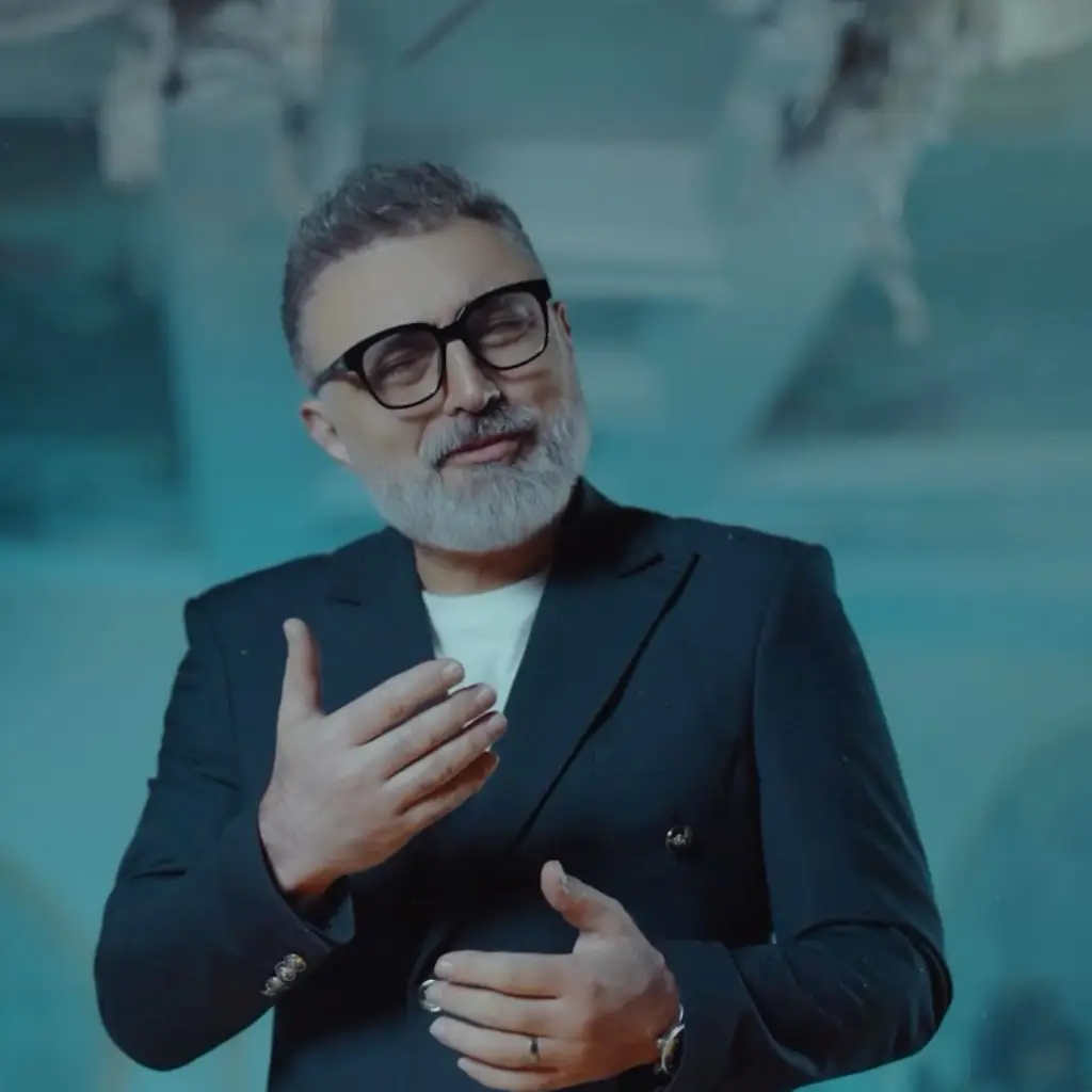 آهنگ محبوب من بعد از تو گیجم بیقرارم خالی ام منگم دانلود آهنگ محبوب من بعد از تو گیجم بیقرارم خالی ام منگم
