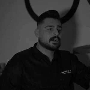 بزودی زیر پنج ۵ از روح الله کرمی