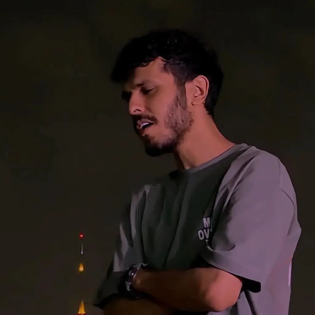 آهنگ من به تو عادت کردم باهات شده راحت قلبم دانلود آهنگ من به تو عادت کردم باهات شده راحت قلبم